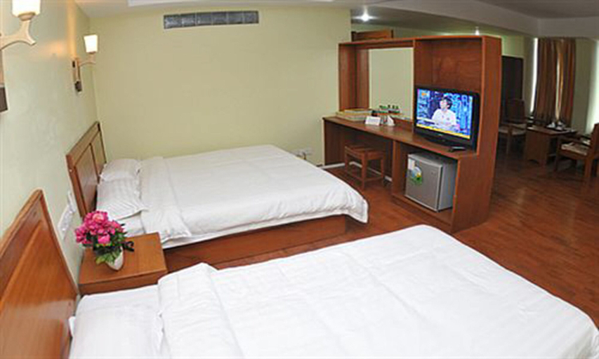 Bedroom 2, Shwe Phyu Hotel, Mandalay