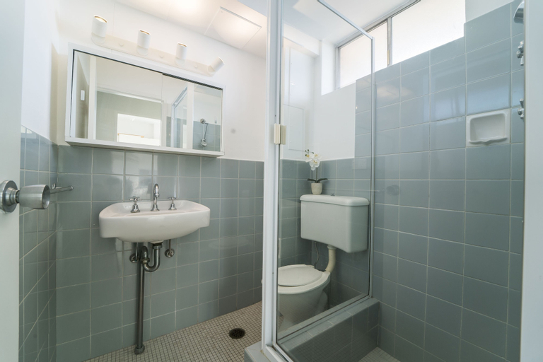 Bedroom 3, Bright And Sunny Studio Apartment, Sydney