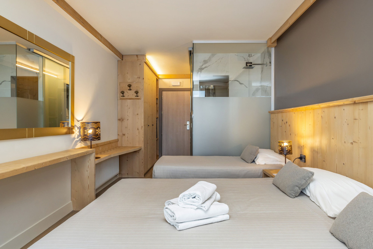 Bedroom 2, Hotel Piandineve, Brescia