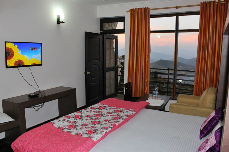 Bedroom, HBC Grand Himalayan Hotel & Resort, Nainital