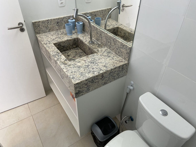 Bathroom 4, Bela Hospedagem-Apt frente mar no Bessa, João Pessoa