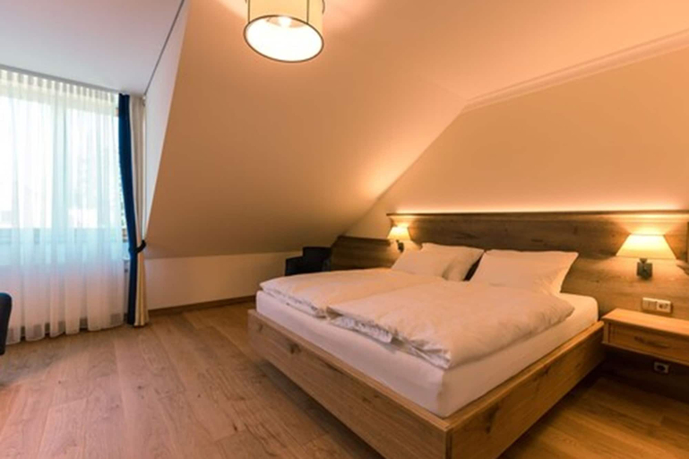 Bedroom 4, Hotel & Gaststätte zum Erdinger Weißbräu, München