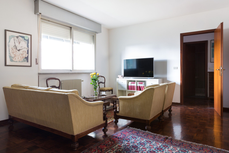 Others 5, Apartment Surrounded by Greenery, Parma