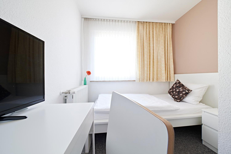 Bedroom 2, Altstadthotel Fürth, Fürth