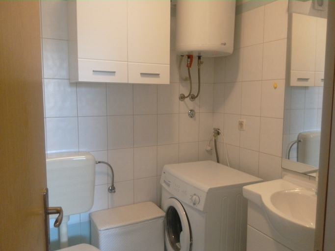 Bathroom, Apartment Lynda, Umag