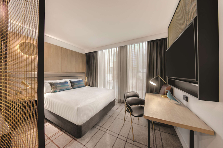 Bedroom 4, Vibe Hotel Sydney Darling Harbour, Sydney