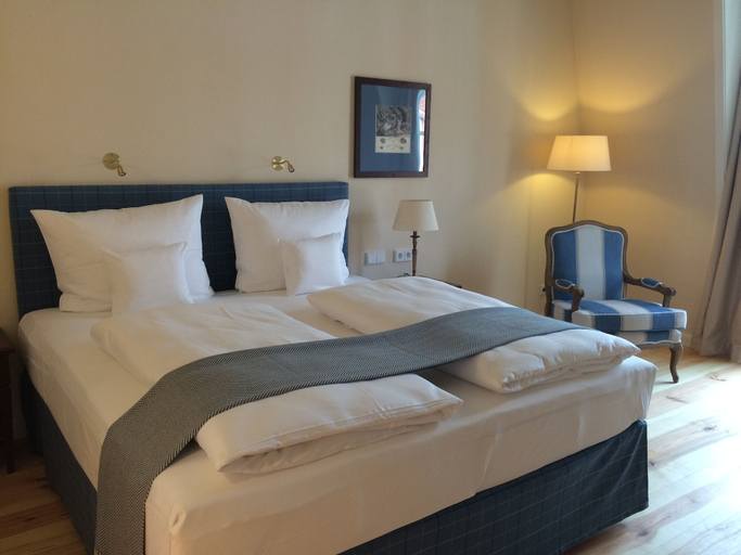 Bedroom 3, Hotel Schloss Leitheim, Donau-Ries