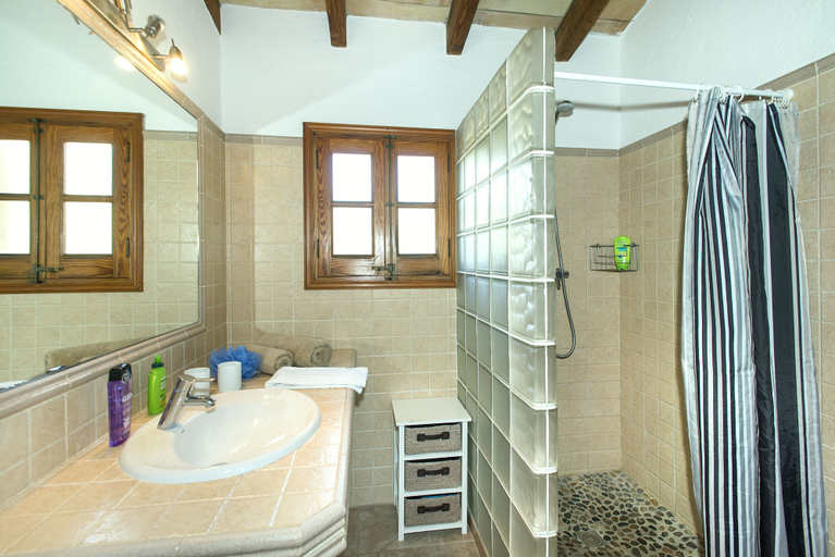 Bathroom 4, Villa Margarita, Baleares