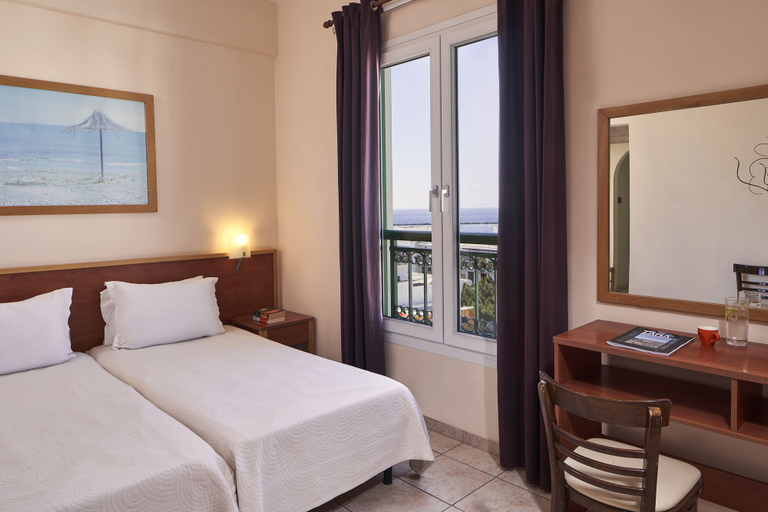 Bedroom 2, Favie Suzanne, South Aegean
