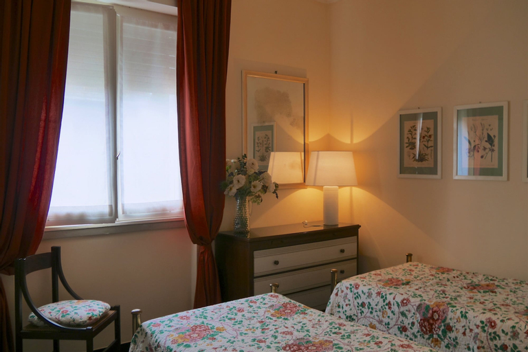 Bedroom 4, Filina, Genova