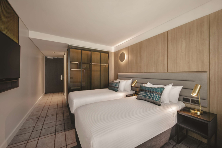 Bedroom 4, Vibe Hotel Sydney Darling Harbour, Sydney