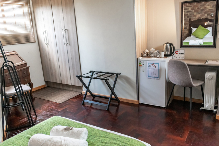 Others 5, Bastille de Blignaut B&B, Ekurhuleni