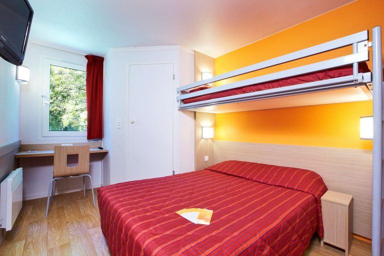 Bedroom 3, Premiere Classe La Rochelle Nord - Puilboreau, Charente-Maritime