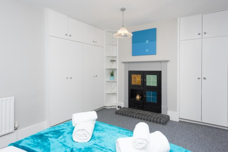 Bedroom 3, Seafront Walk Garden Apartment, Kent