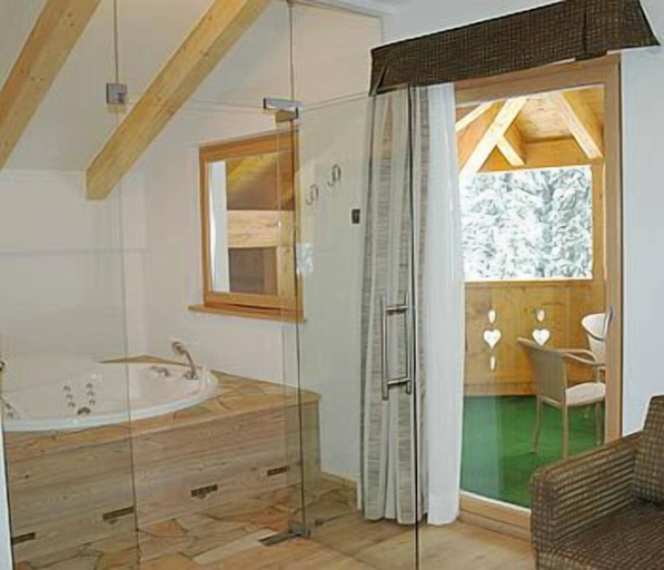 Bathroom 3, Lupo Bianco Wellness & Walking Hotel, Trento