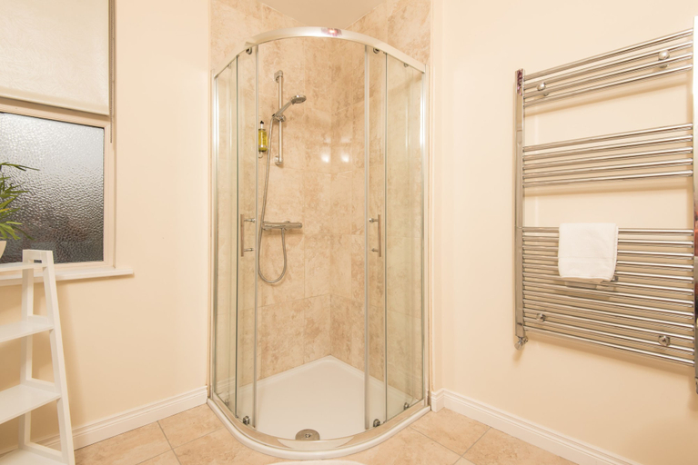 Bathroom, Glandore Lodge, Belfast