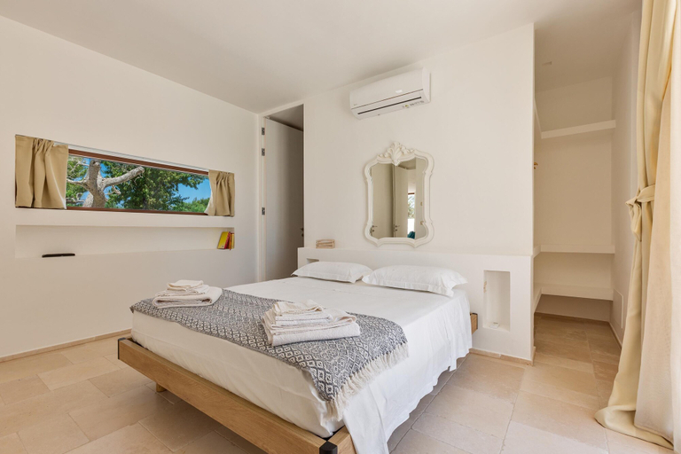 Bedroom 2, 1978 Borgo Maresca by Perle di Puglia, Brindisi