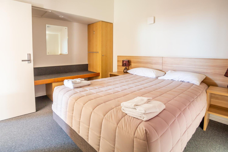 Bedroom 3, Christchurch Park Motel, Christchurch