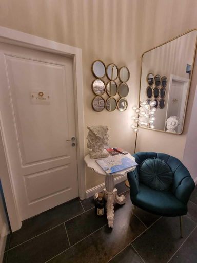Others 5, Domus Aurea Luxury, Napoli