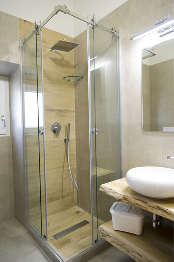 Bathroom 5, Le Boutique Luxury Rooms, Rome