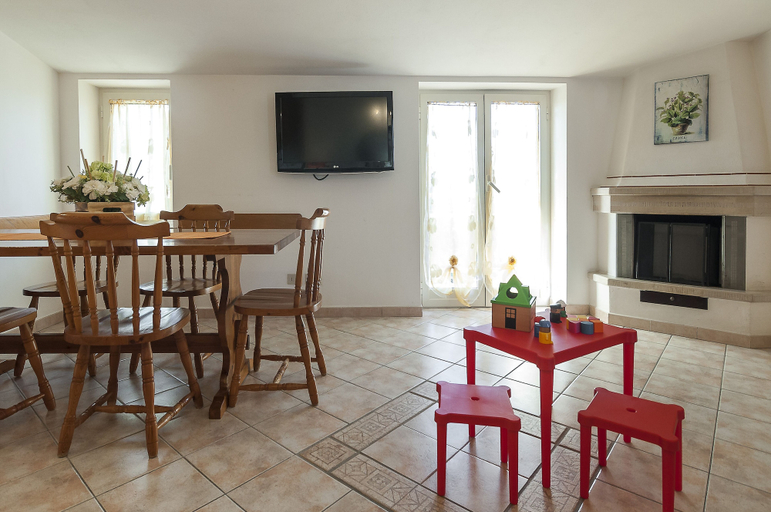 Others 5, Casa Vacanza Argo, Latina