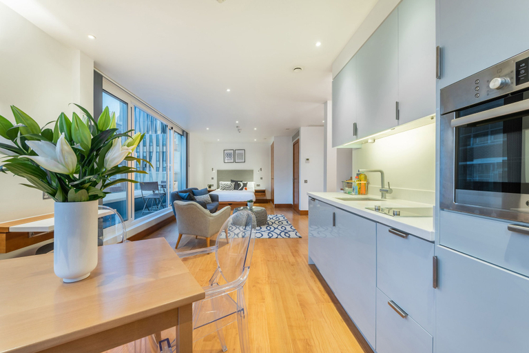 Others 5, Tower Hill City Centre Luxury Apartments, London
