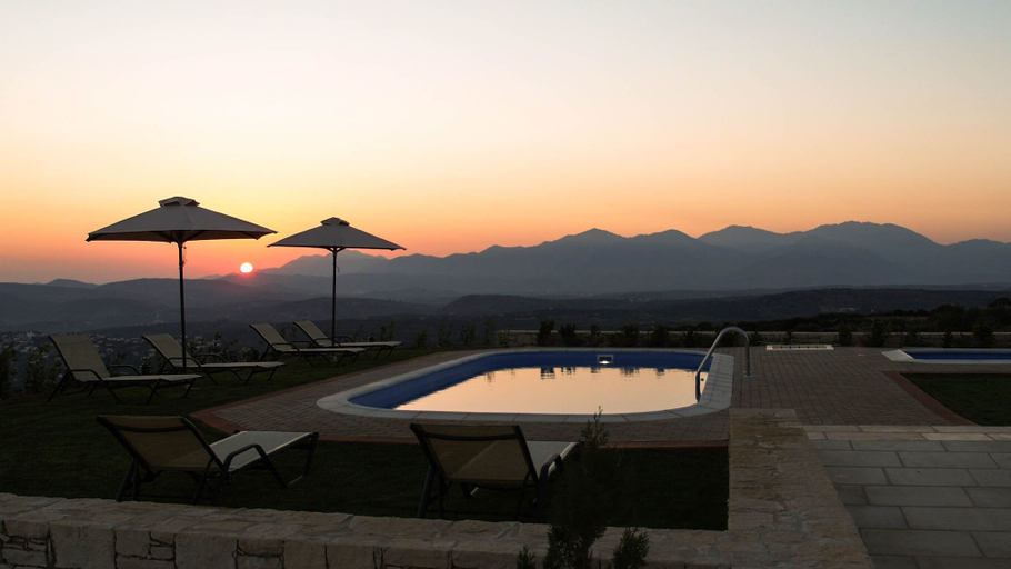 Sport & Beauty 3, Luxurious Panoramic View Villa, Crete