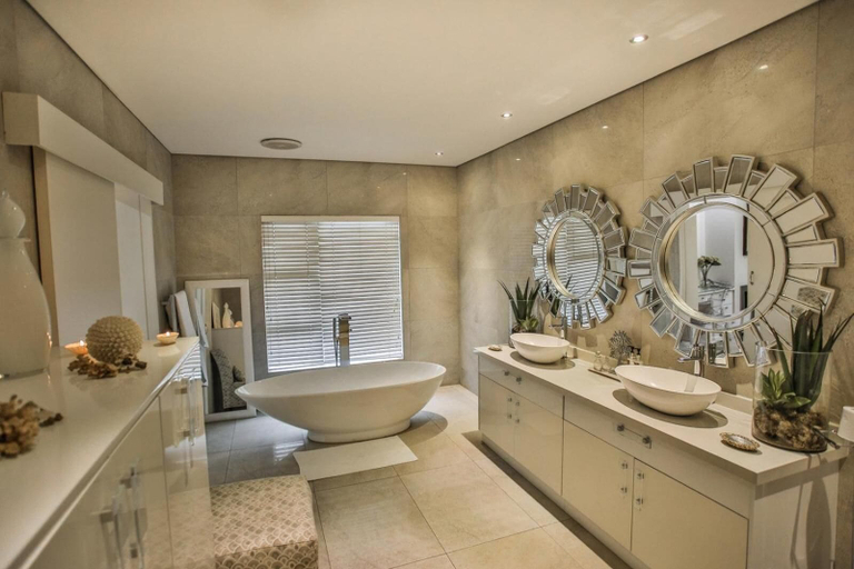Bathroom 4, Sea Dreams Guesthouse, iLembe