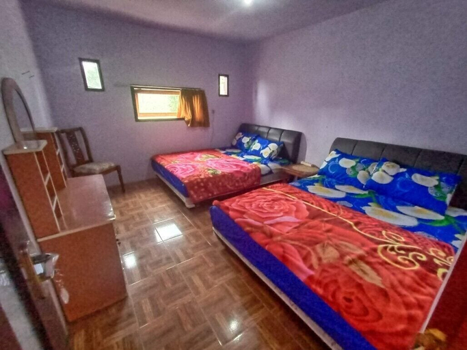 Bedroom 2, Elen Homestay by ABM, Probolinggo