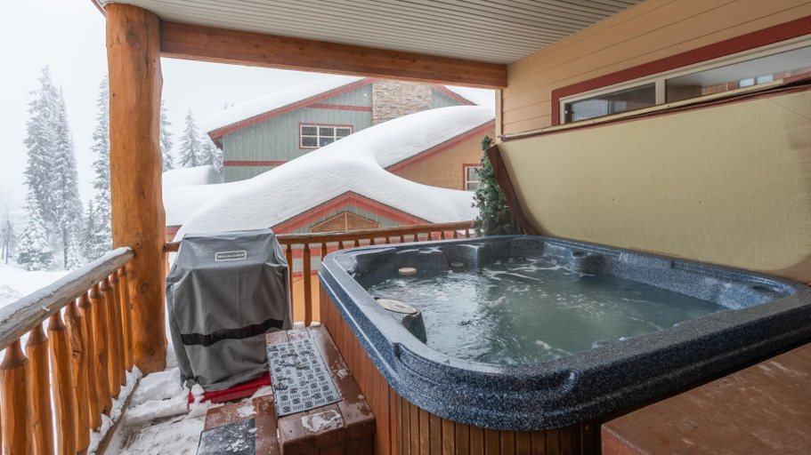 Sport & Beauty 5, Mountain Time-spacious, Private Hot Tub,great View, Kootenay Boundary