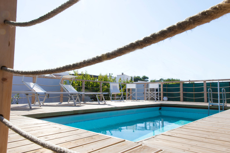Sport & Beauty 4, Villa Solare con piscina fronte mare, Lecce