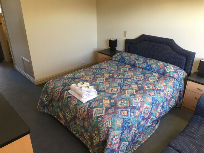 Bedroom 2, Valley Hotel, Barossa - Tanunda