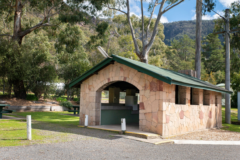 Exterior & Views 2, Discovery Parks - Halls Gap, N. Grampians - Stawell
