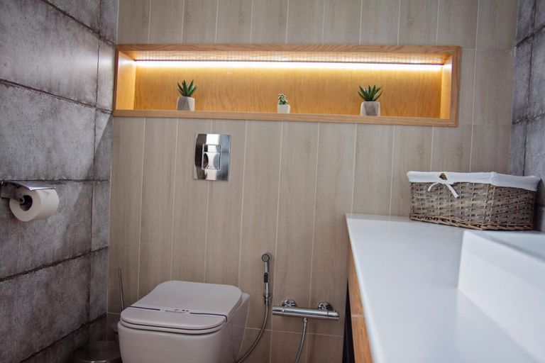 Bathroom 4, Prestige Apartments, Dnipropetrovs'kyi