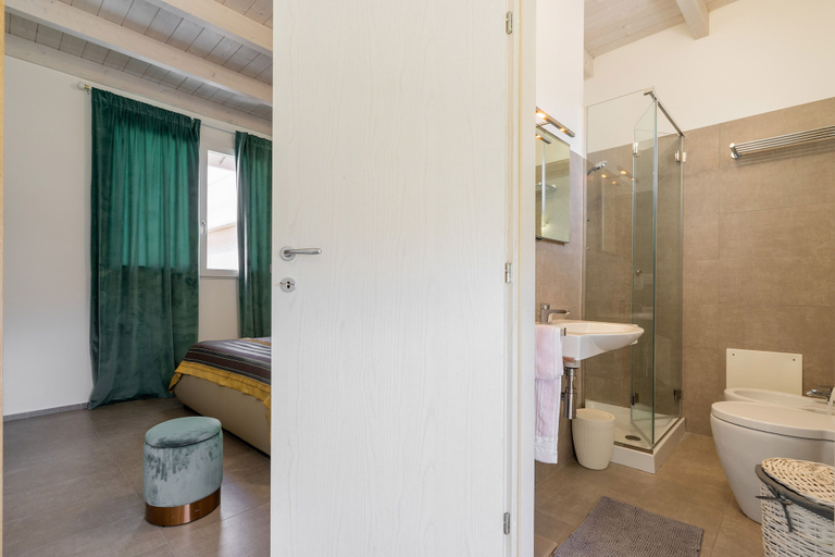 Bathroom 2, 3080 Casetta Vico Carducci by Barbarhouse, Lecce