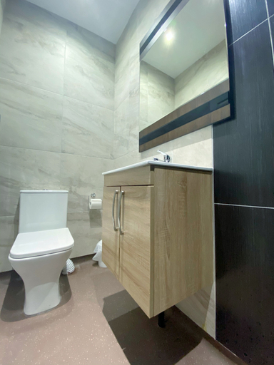 Bathroom 4, Chelsea Suite Sasco Apartments, Blackpool