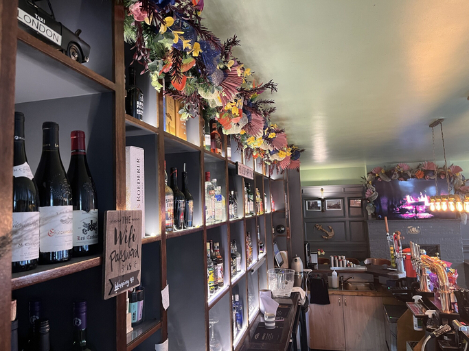 Food & Drinks 4, Dockers Inn, London