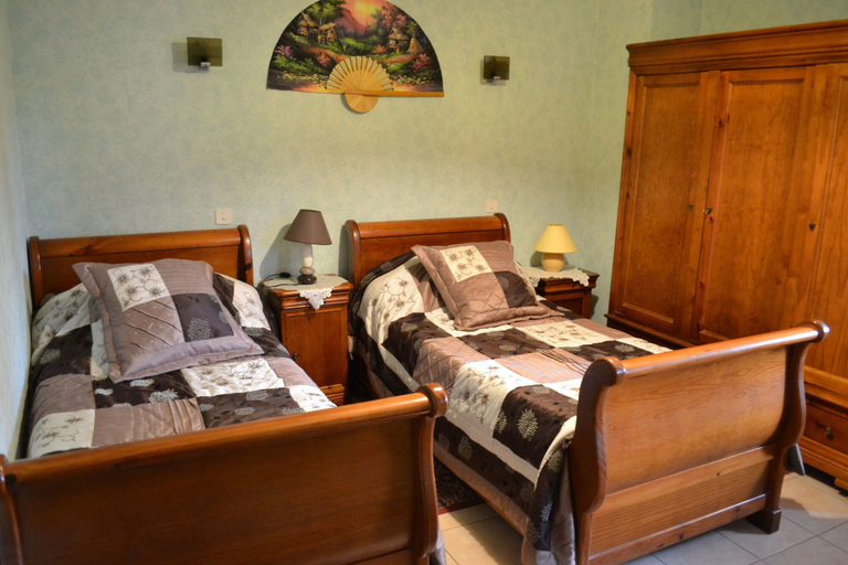 Bedroom 2, Aux Orangers, Charente