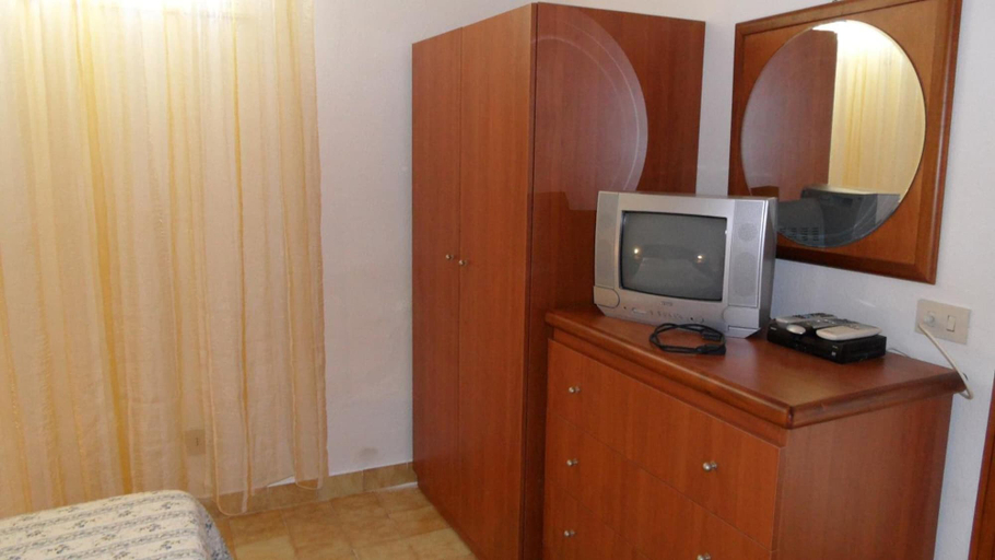 Bedroom 3, Residence Pensione Mena, Napoli
