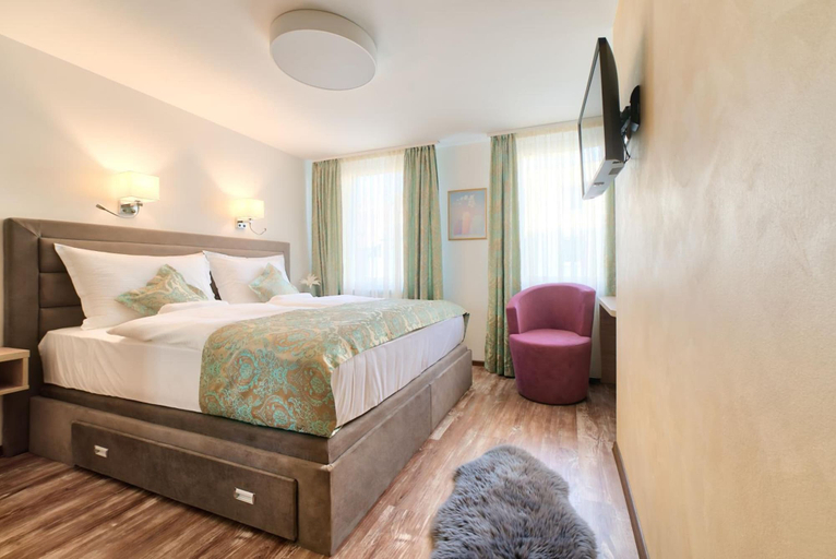 Bedroom 2, Hotel Tiffany, Kassel
