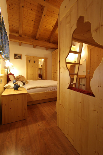 Bedroom 3, Affittacamere Corradini, Trento