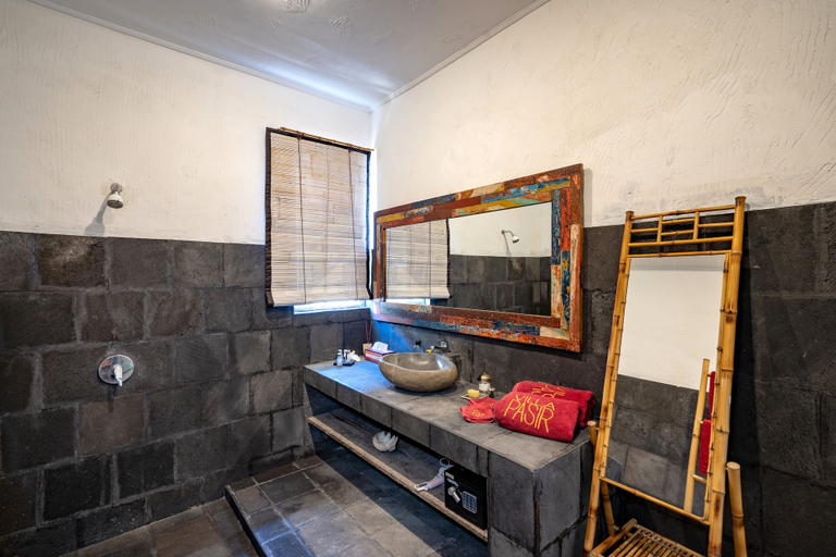 Bathroom 5, Villa Pasir, Klungkung