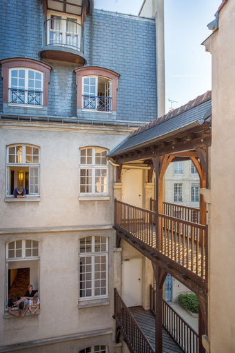 Exterior & Views 2, MIJE Marais - Hostel, Paris