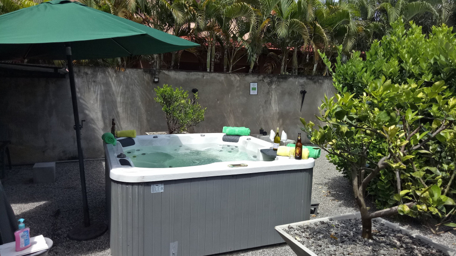 Bathroom 4, Palms Villa, Katana