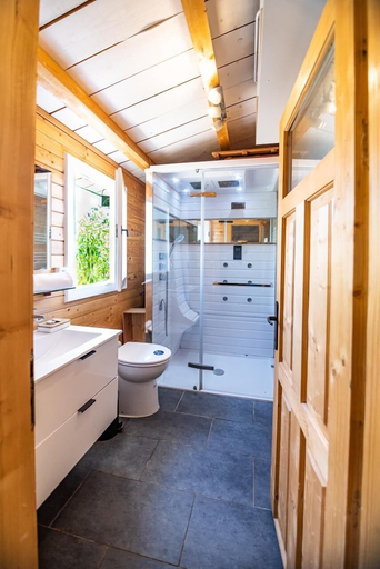 Bathroom 5, Ô Chalets de Provence, Drôme