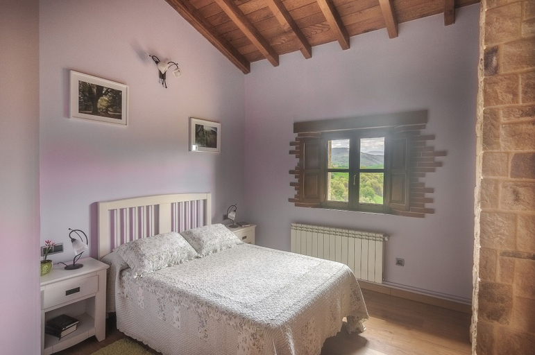 Bedroom 2, La Casa de Bustantegua , Cantabria