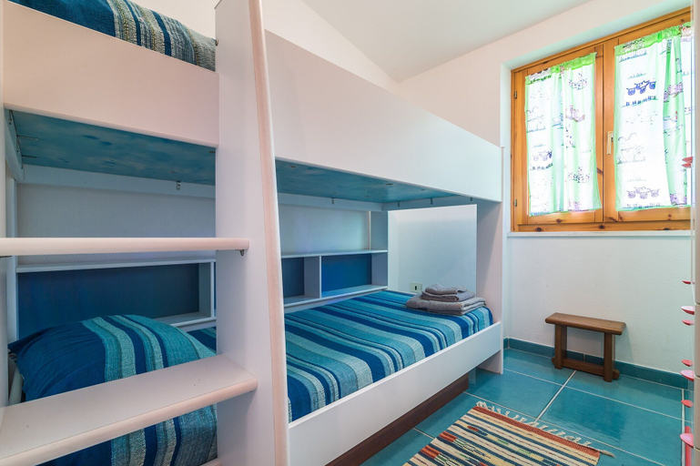 Bedroom 2, Casa Pavoncella, Nuoro