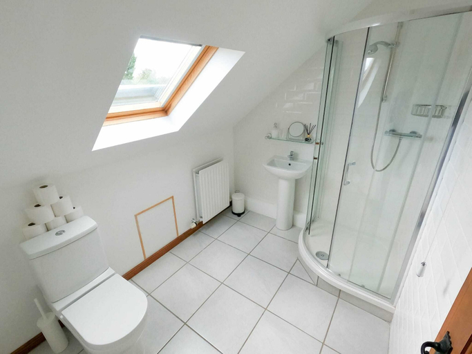 Bathroom 4, The Heights & Hollows Farmhouse, Newry, Mourne and Down