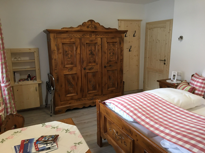 Bedroom 2, Pension Bader, Breisgau-Hochschwarzwald