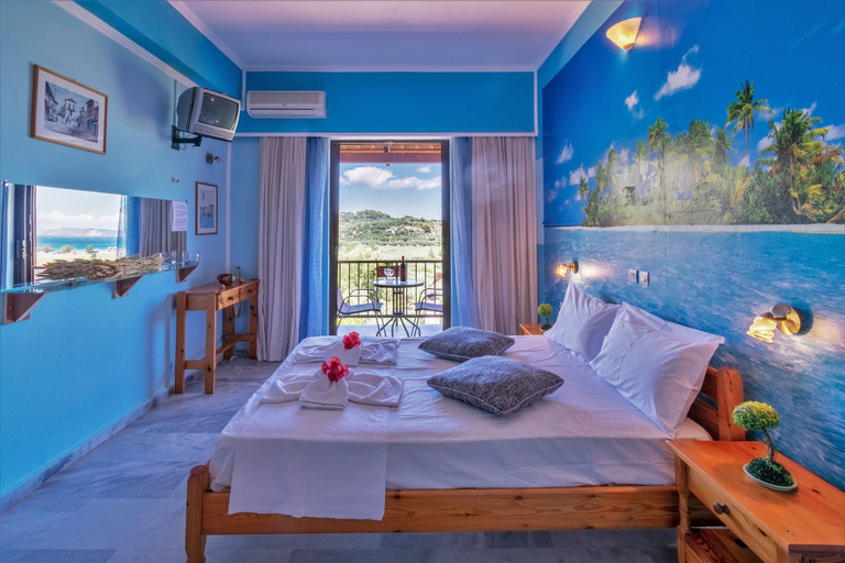 Bedroom 5, Kleopatra Studios, Ionian Islands